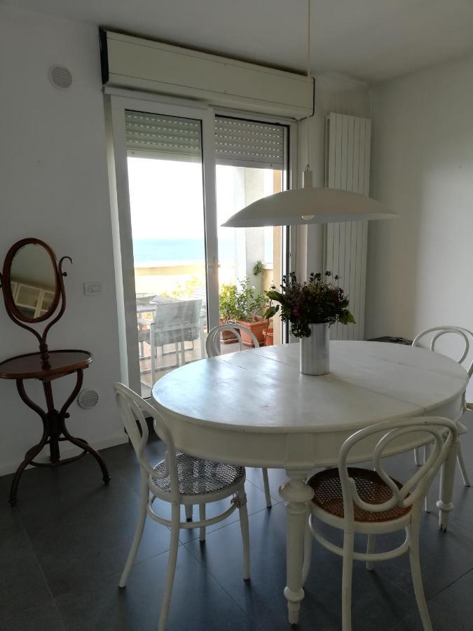 Casettalmar Apartment Бари Екстериор снимка